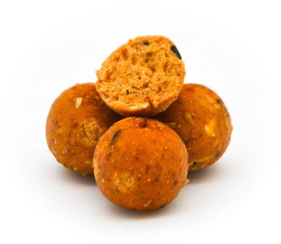 Massive Baits- Special Boilies Milky Cream 18mm 10kg- kulki proteinowe