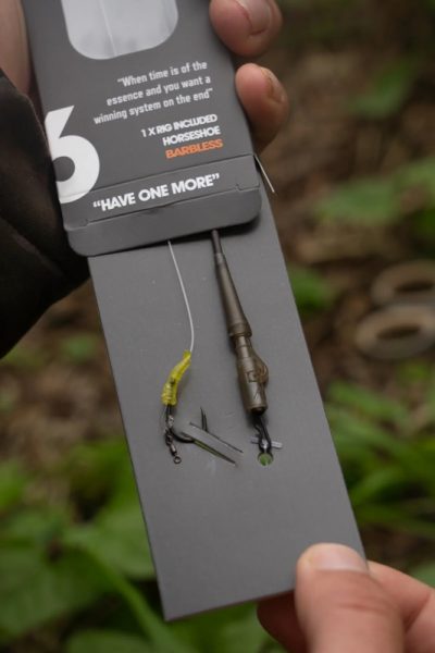 One More Cast- Surrender all-in-1 rigs Blend Tubing Fluoro D Rig Size 4 Colne V Barbed- zestaw z przyponem karpiowym - obrazek 4